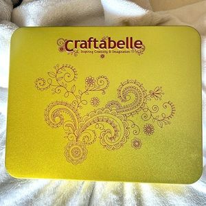 Craftabelle Fuzzy Frames Creation Kit for 2 Wall Hook Frames - A Star and a Word